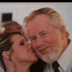 Meet your Posher, Meshelia